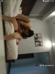 【良家探花】，新人约情人少妇开房，酒店啪啪连续干两炮，长腿苗条身姿曼妙，口交卖力劲爆淫靡