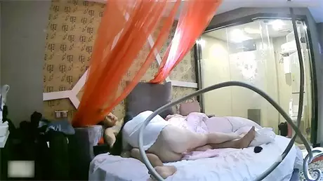 狗男女酒店偷情说不能射进去