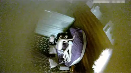 女神级性感气质长发美女和新男友开房有点害羞不让男...