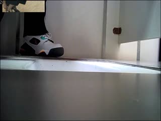 黑客破解监控偷拍 一个人在家带孩子的美少妇 晚上11点多偷偷开窗把相好放进来 啪啪啪