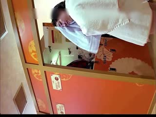 最牛视角偷拍站街女探花《本场无套内射》100元快餐稀毛少妇卖淫女大屌各种乱捅