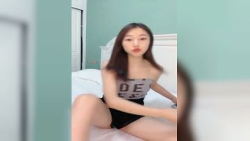 重磅！重庆某集团公司白领~【小兔丫丫】极度反差~刺激！~~✨✨✨--聊前男友打野战，在KTV做-783