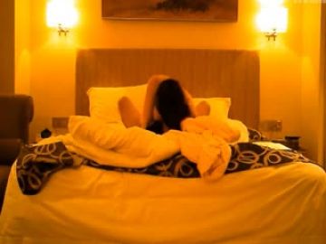 离婚服装店很有女人味的气质美少妇老板娘第一次约会勐男大神憋好久了放肆的连续高潮表情销魂国语1080P原版