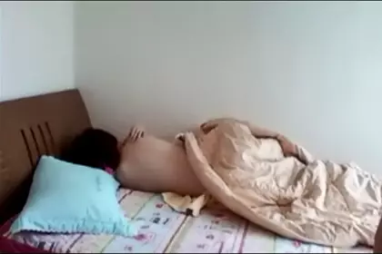 [厕所偷拍]有个妹子都上火了 是时候下下火了