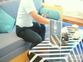 潜规则巨乳丝袜腿模莉莉