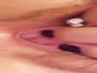 小姐姐短裙热舞黄瓜抽插