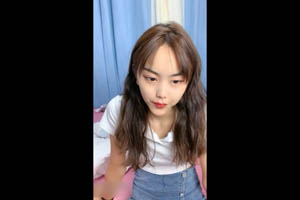 良家少妇舌吻吸奶互相缠绵爆操小骚逼