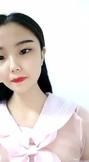 风情万种的迷人少妇秀直播 镜头前陪狼友撩骚 大奶子揉捏自慰骚穴淫水好多 淫声荡语