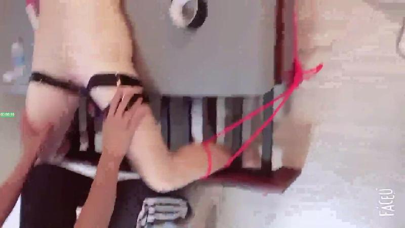 屌猛男酒店开房双飞爆草九零后姐妹花，颜射妹妹的脸上一脸精子【无码国语】中出..【大陆】【露脸】【国语