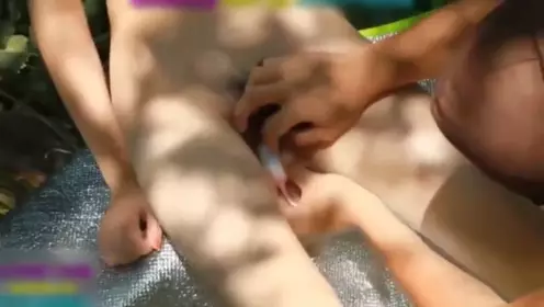 女偷拍客潜入国内温泉会所 女更衣室 ❤️偷拍有点遗憾疫情缘故没啥漂亮美女去泡温泉