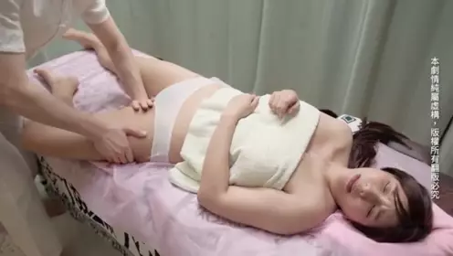 淫荡小母狗被绑起来慢慢玩弄 插入无毛骚穴咬着内裤呻吟不断 1