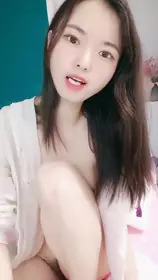 自拍可爱萌妹子女主播，被胖男大哥深喉口交怼嘴，69互玩后入内射