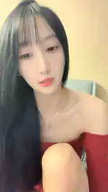 舞蹈老师的朋友第二次来了，白嫩肌肤，圆润美臀，爽得夹紧了双腿颤抖，啪啪插入一声接一声的呻吟超动听