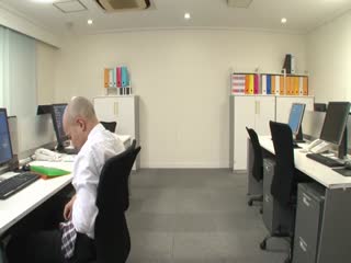 STAR-685松冈ちな 绝顶地狱 敏感痉挛100イキ 巨根17，572ピストン