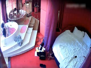 情趣大圆床年轻小情侣恩爱缠绵啪啪啪苗条漂亮女友被老司机男友用手搞到高潮娇喘淫叫干几下手再搞几下真会玩