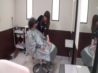 在乡下的家中，我遇见了我母亲的