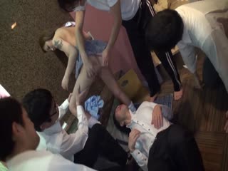 超M美少女吞精羞耻调教最后被两男玩咪咪