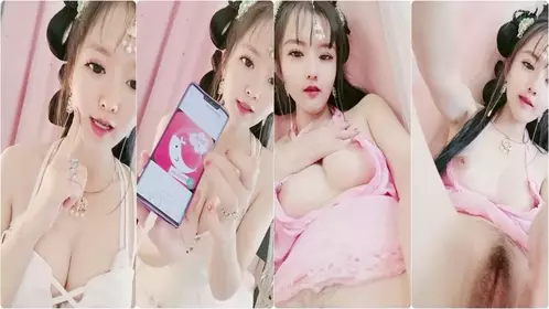 古风装扮小姐姐！难得收费秀一场！掏出奶子揉捏，肥穴假屌抽插，抹上酸奶，浴室洗澡用水冲逼