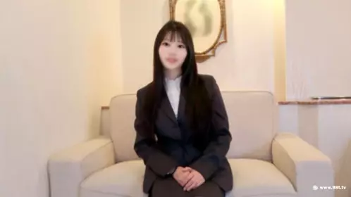 FC2PPV-4218472 【无】転职活动中のドスケベ医疗従事者を呼び出してブラウス着せたまま颜射