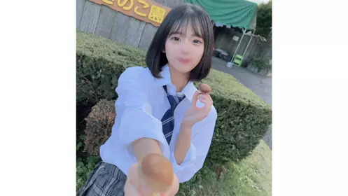 FC2PPV-4302474 颜出し！！「あの事」から成长して惊くほど可爱くなった清纯可怜な女