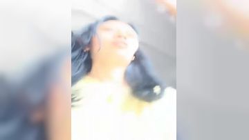 极品少妇儿子在家还偷偷的跟狼友发骚，揉着奶子玩着逼儿子突然推门进来，快他幺吓死她了，把儿子赶走接着嗨第03集