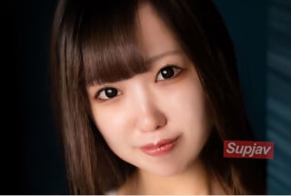 FC2PPV 3797603 【纯粋・18歳】駅の荞麦屋でアルバイトしているごくごく普通の素朴な大学生を相手に大人の歪んだ性欲を満たし生中出し。