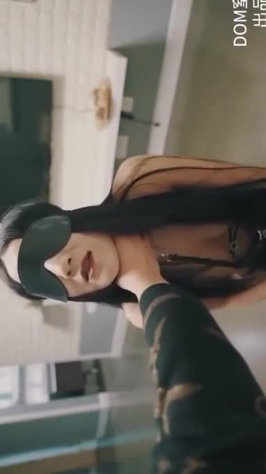 反差婊表面女人背后母狗 穷人的女神富人的精盆_HD