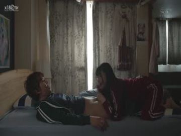 [中文字幕]EBOD-992自国で流行っているコスプレを留学生が披露してきて…逆バニーで强调された色白むっちりボディに童贞第01集