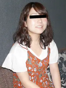 一个经常射精的整洁女孩有一个毛茸茸的阴户。齐藤富美