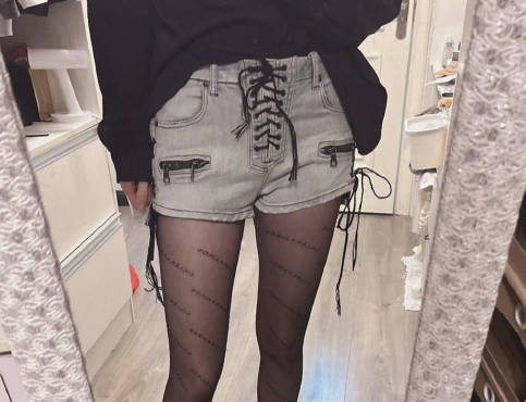 我的36岁后妈趁老爸喝多了我在隔壁疯狂抽插