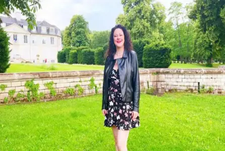 JATV.24.08.16 到外地旅游的荡妇 随机找了壮汉做爱 ...