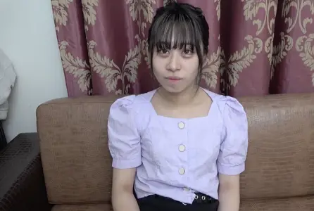 FC2-4661662FC2-4661662 明亮又不失天真，有着宛如天使雕像般的可爱笑容。 一位