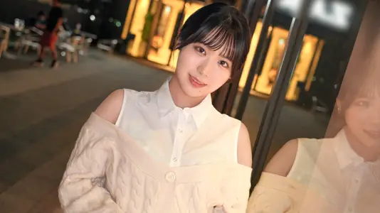 SIRO-5447 每个人都喜欢F罩杯、白皙、舒缓的美女！ ！她热爱AV，性欲旺盛！ ！毫无疑问，任何男人都会被她洋溢的魅力所吸引！ ！ 【初拍】在线申请AV→AV体验拍2323