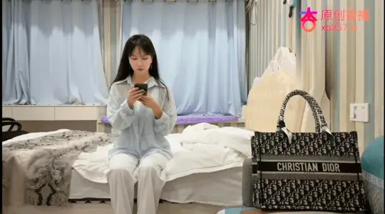 约炮爆操清纯玲珑小学妹