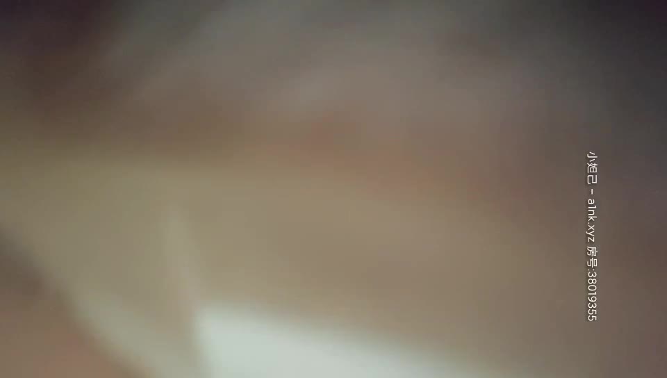 双飞名场面，长得很像的两个姐妹花狠狠操