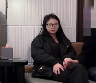 今天约了个戴眼镜的学生妹-王安全