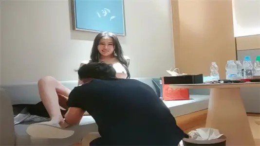 91沈先森探花：清纯甜美白T恤妹子的激情诱惑