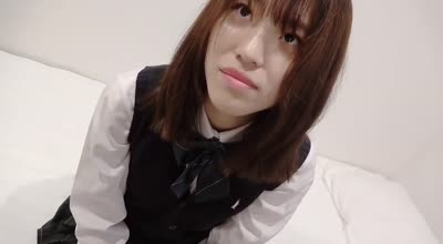 FC2PPV-4520477身高170cm因为需要钱买了草莓K内衣